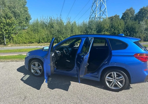 BMW X1 cena 79999 przebieg: 216000, rok produkcji 2018 z Bielawa małe 211